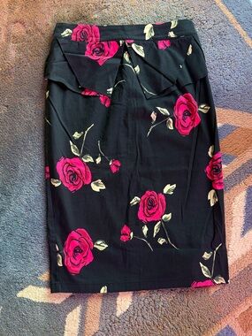 Grace Karin Black Pencil Skirt with Pink Rose Print